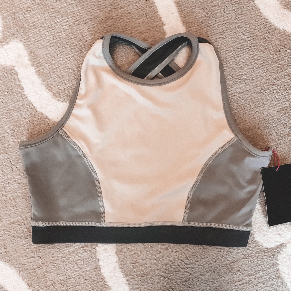 NWT PLT HIGH NECK SPORTS BRA MEDIUM